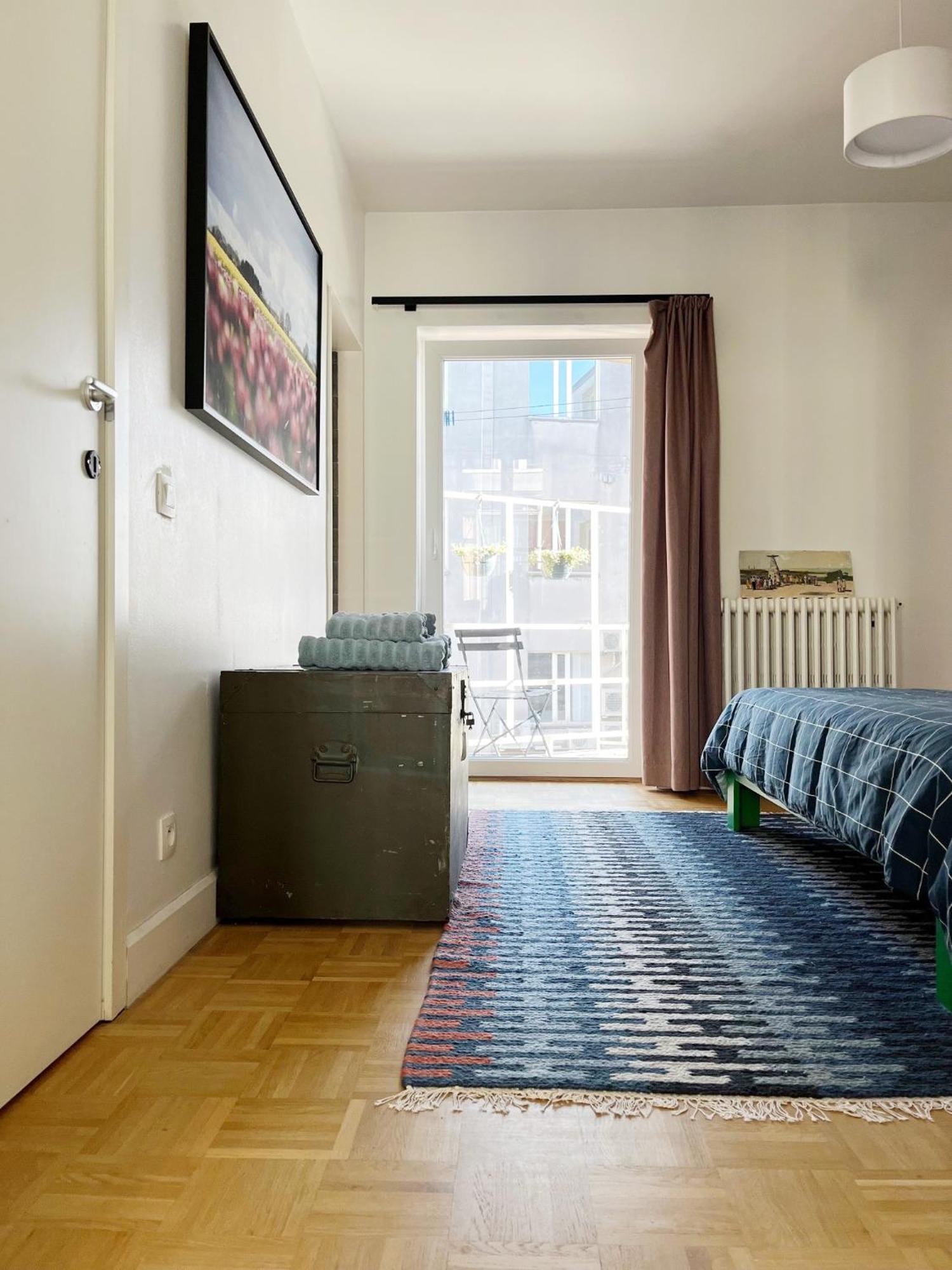 Trendy & Sunny Apartment In เกนต์ ภายนอก รูปภาพ